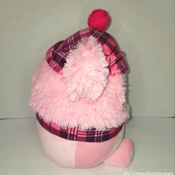 🎄 BRINA 🐾Pink Bigfoot w/Plaid Hat & Scarf Christmas 2023 Original Squishmallow - Picture 6 of 9
